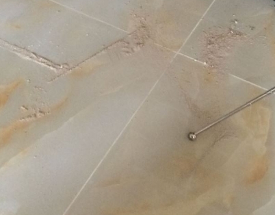蓬江瓷砖空鼓维修公司分享粘合剂选择不当在瓷砖铺贴过程中可能导致以下问题