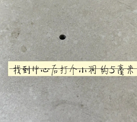 蓬江瓷砖空鼓维修公司专业解答在瓷砖铺贴过程中，如果砂料搅拌不均匀，将会带来以下问题